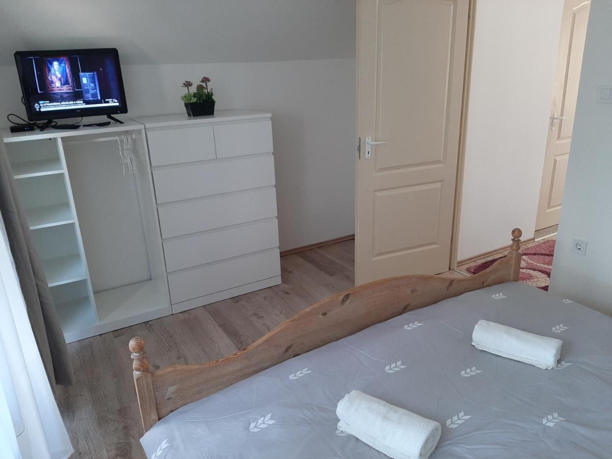 Nikolett Apartman Hajdúszoboszló المظهر الخارجي الصورة